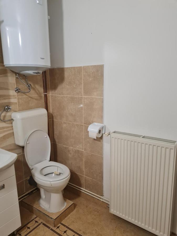 Apartman Nika Оточац Экстерьер фото